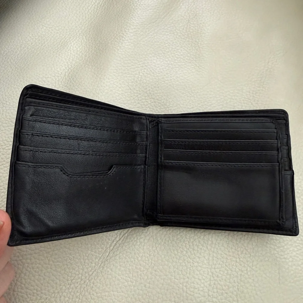 Tumi Delta Global Removable Passcase ID Wallet